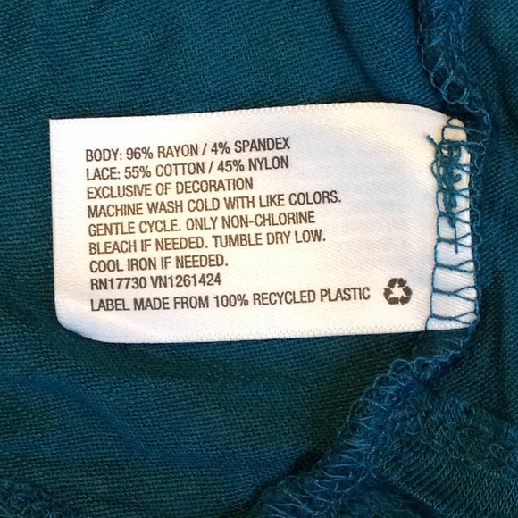 Xhilaration lace top - Picture 2 of 2